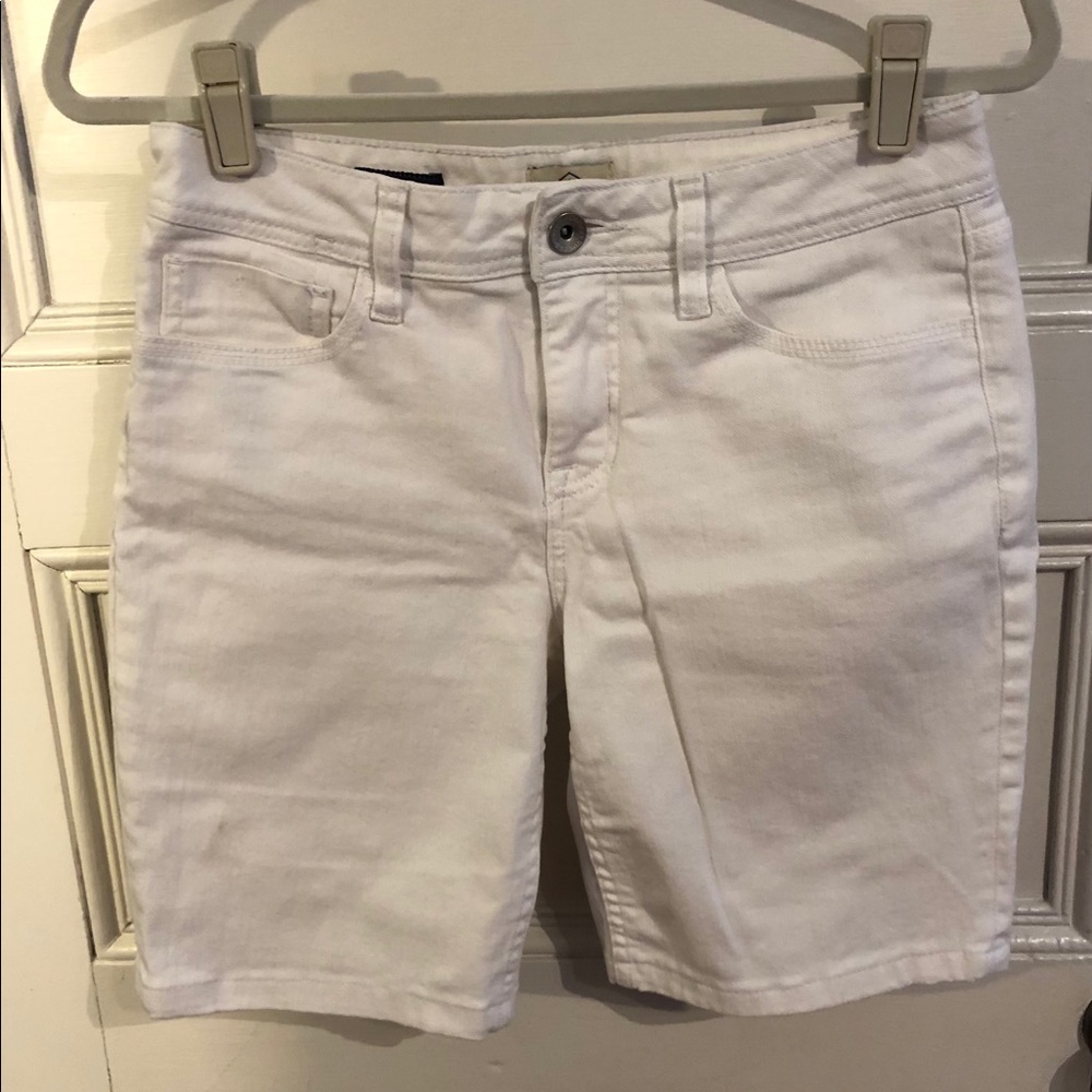 White Bermuda shorts
